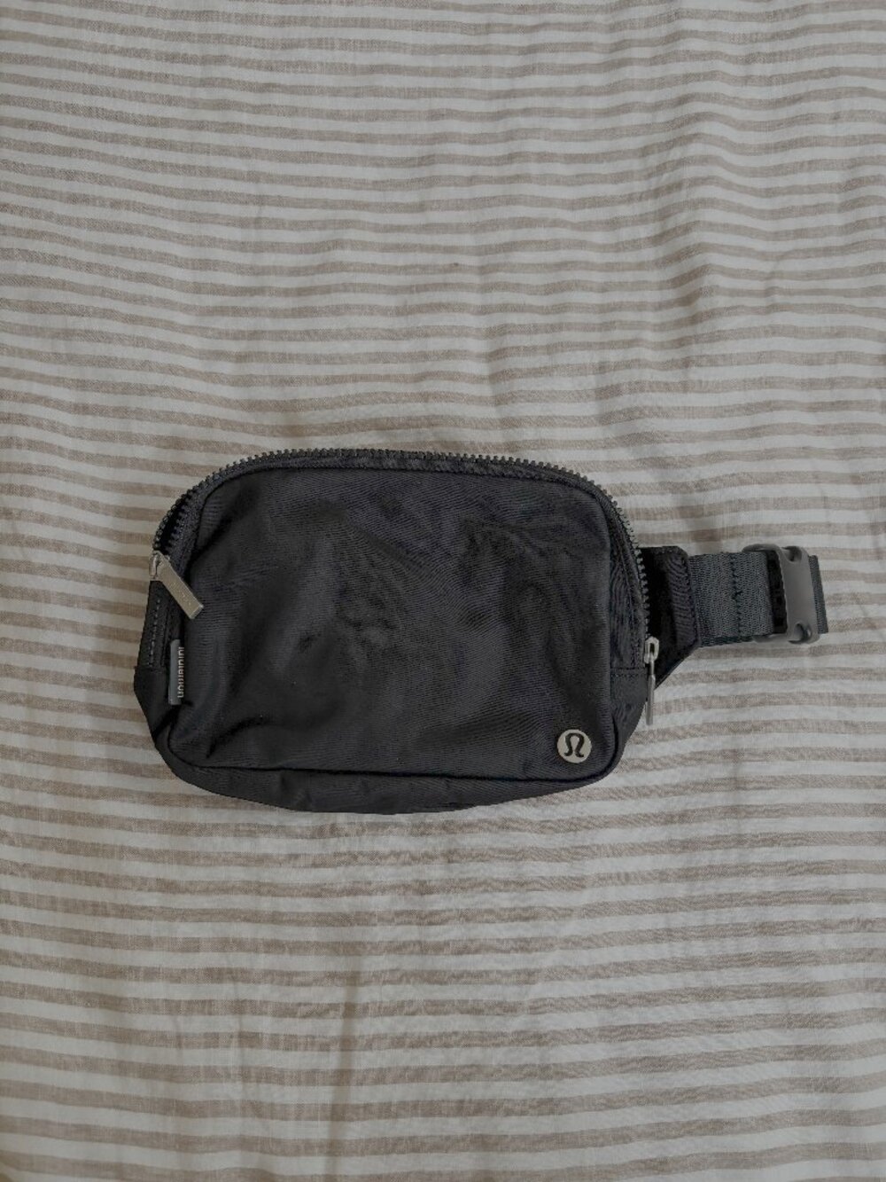 Lululemon Everywhere Bag - Black
